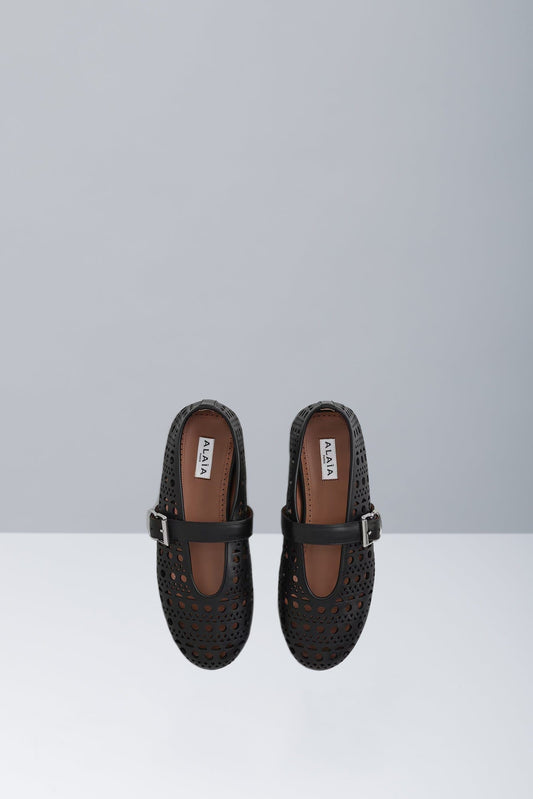 Alaïa Ballet Flats in Noir top