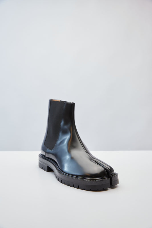 Maison Margiela Tabi County Chelsea front angle