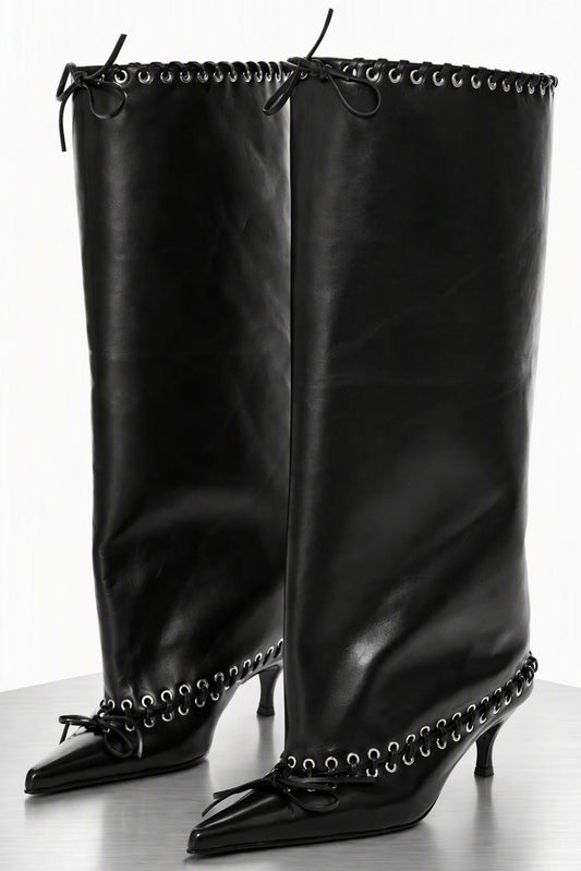 August Barron Level Boots side