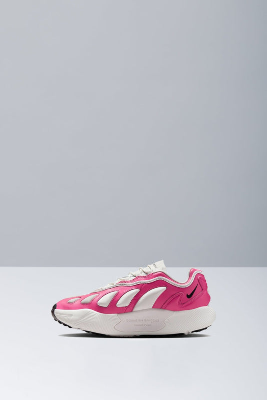 Comme des Garçons Homme Plus x Nike in Pink and White side