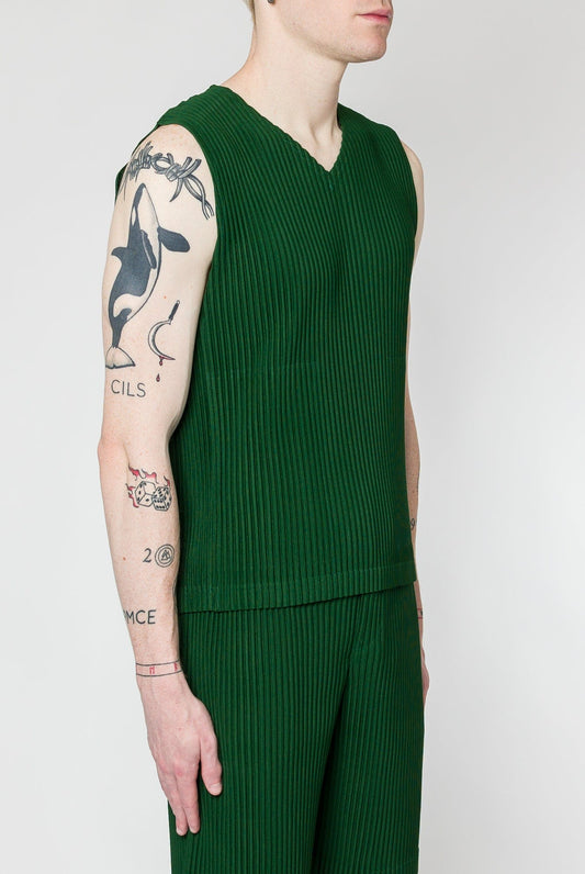Homme Plissé Issey Miyake MC August 2024 Vest in Seaweed side