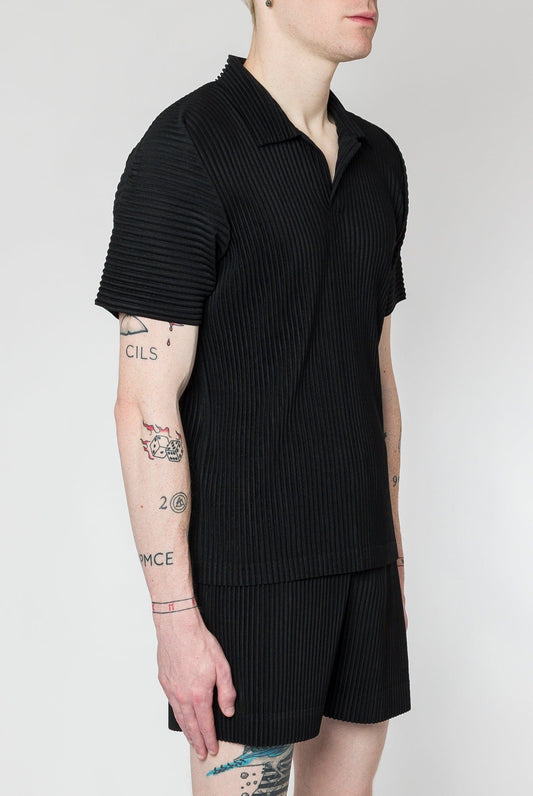 Homme Plissé Issey Miyake Basics Polo in Black side