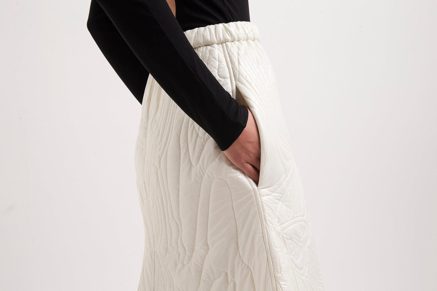 Melitta Baumeister White Glossy Nylon Quilted Skirt detail