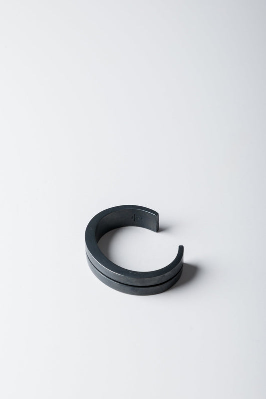 Parts of Four Reduced Crescent Crevice Bracelet v2 (15mm, KA) side