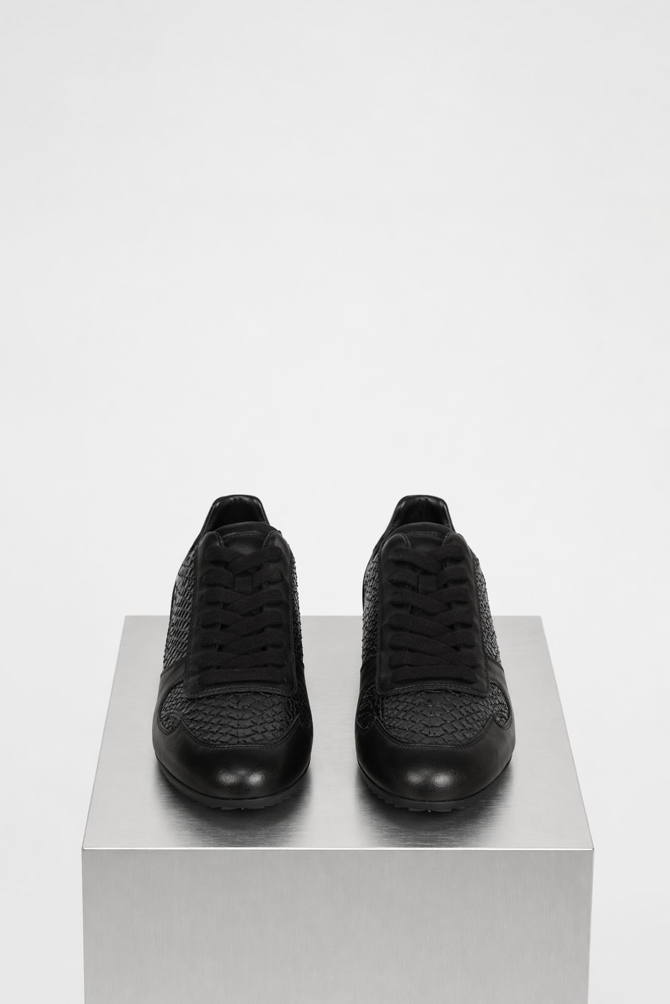 Rick Owens Minimal Sneaks in Black
