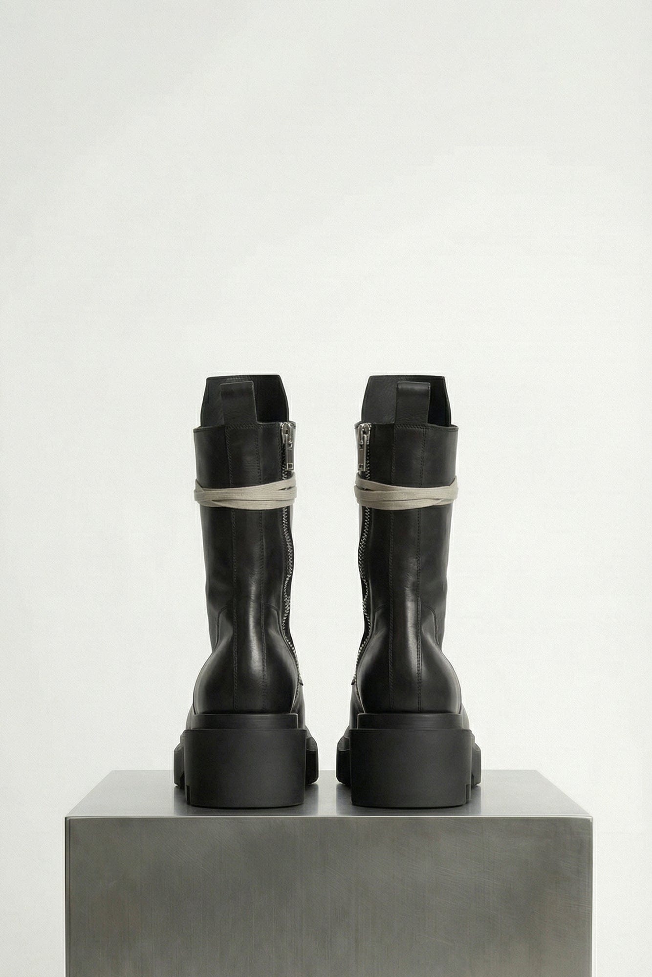 Rick Owens Stivali In Pelle Laceup Bogun SS26 back