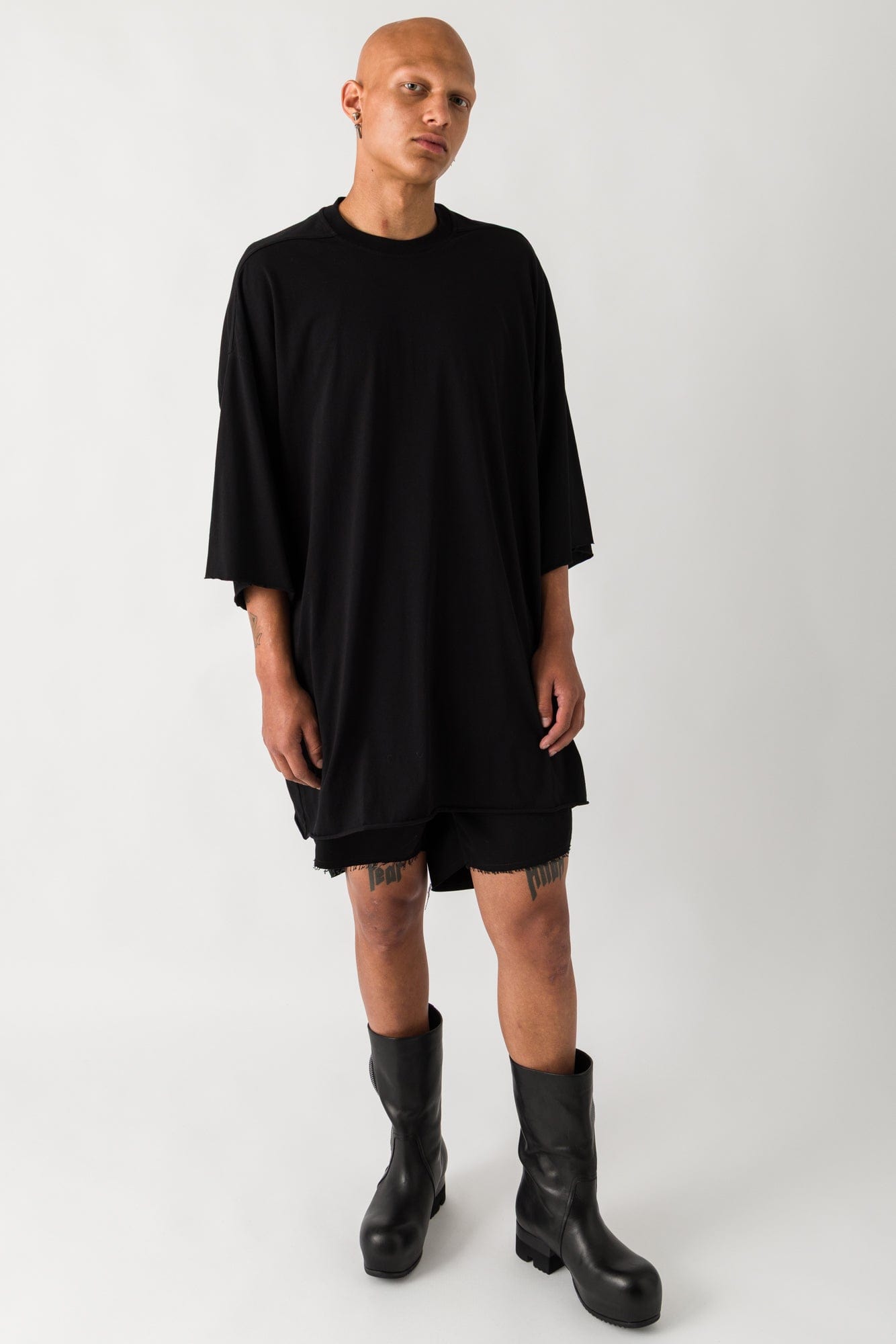 Rick Owens Tommy T in Black SS25 full look