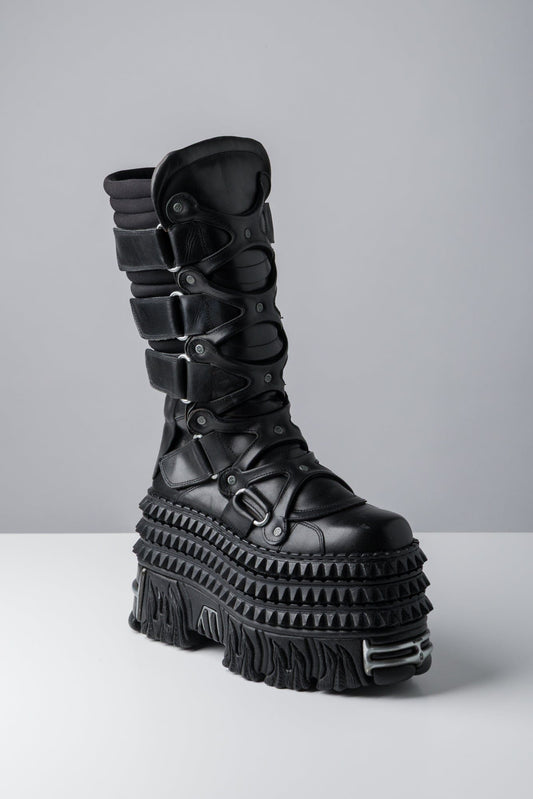 Vetements x New Rock Tower Boots side