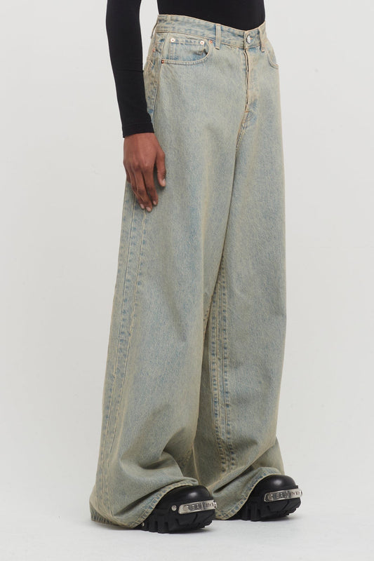 Vetements Big Shape Jeans side