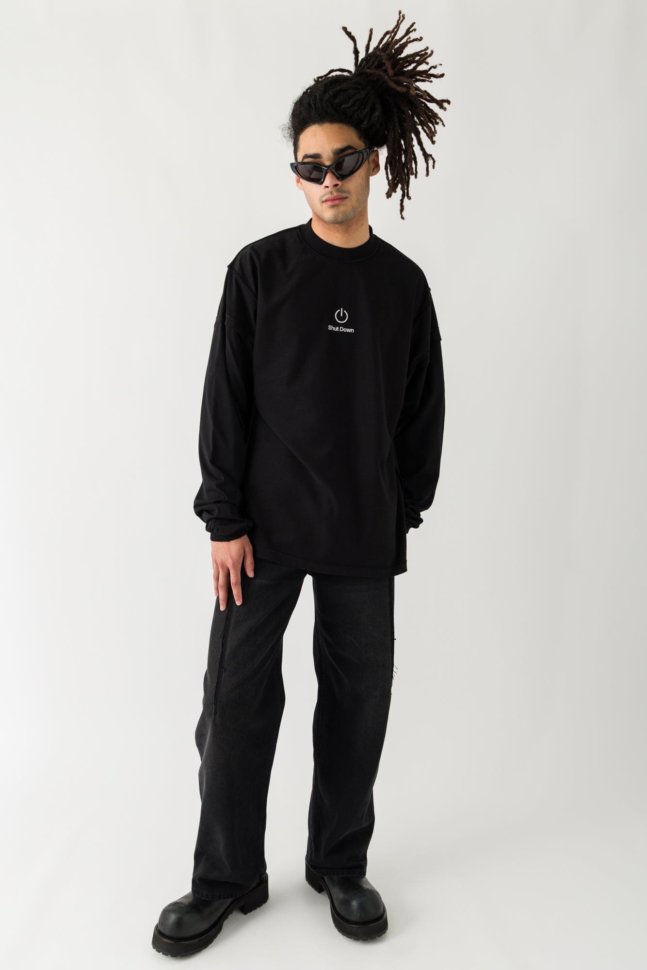Vetements Shut Down Embroidered Reworked Longsleeve full look