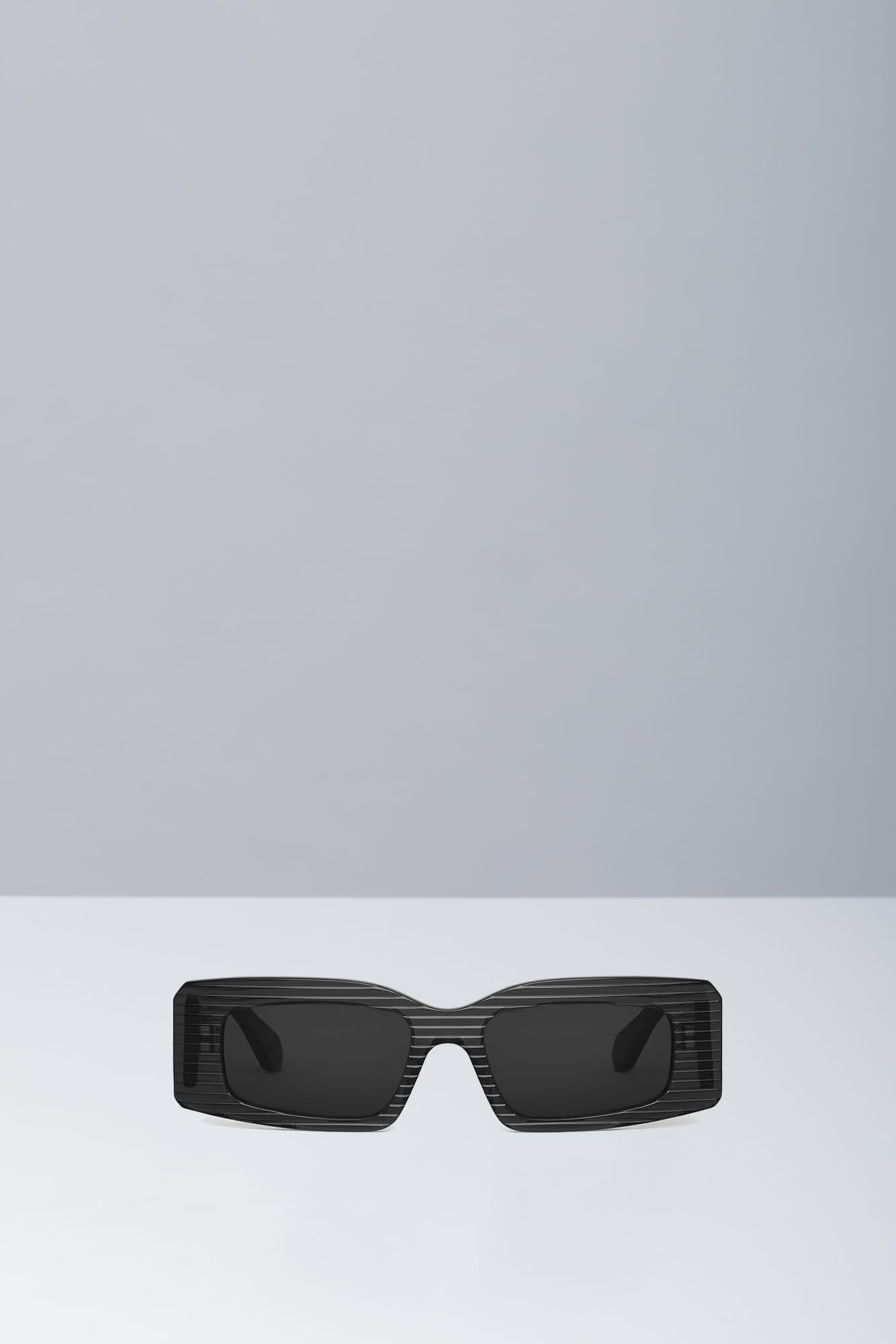 Alaïa Two Tone Black Sunglasses in Acetate