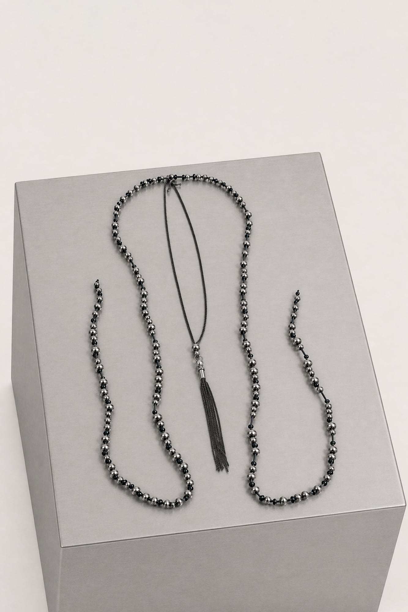 Ann Demeulemeester Pia Pearls And Chains Necklace In Black