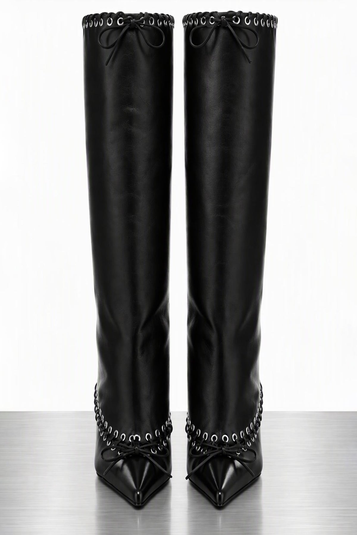 August Barron Level Boots front