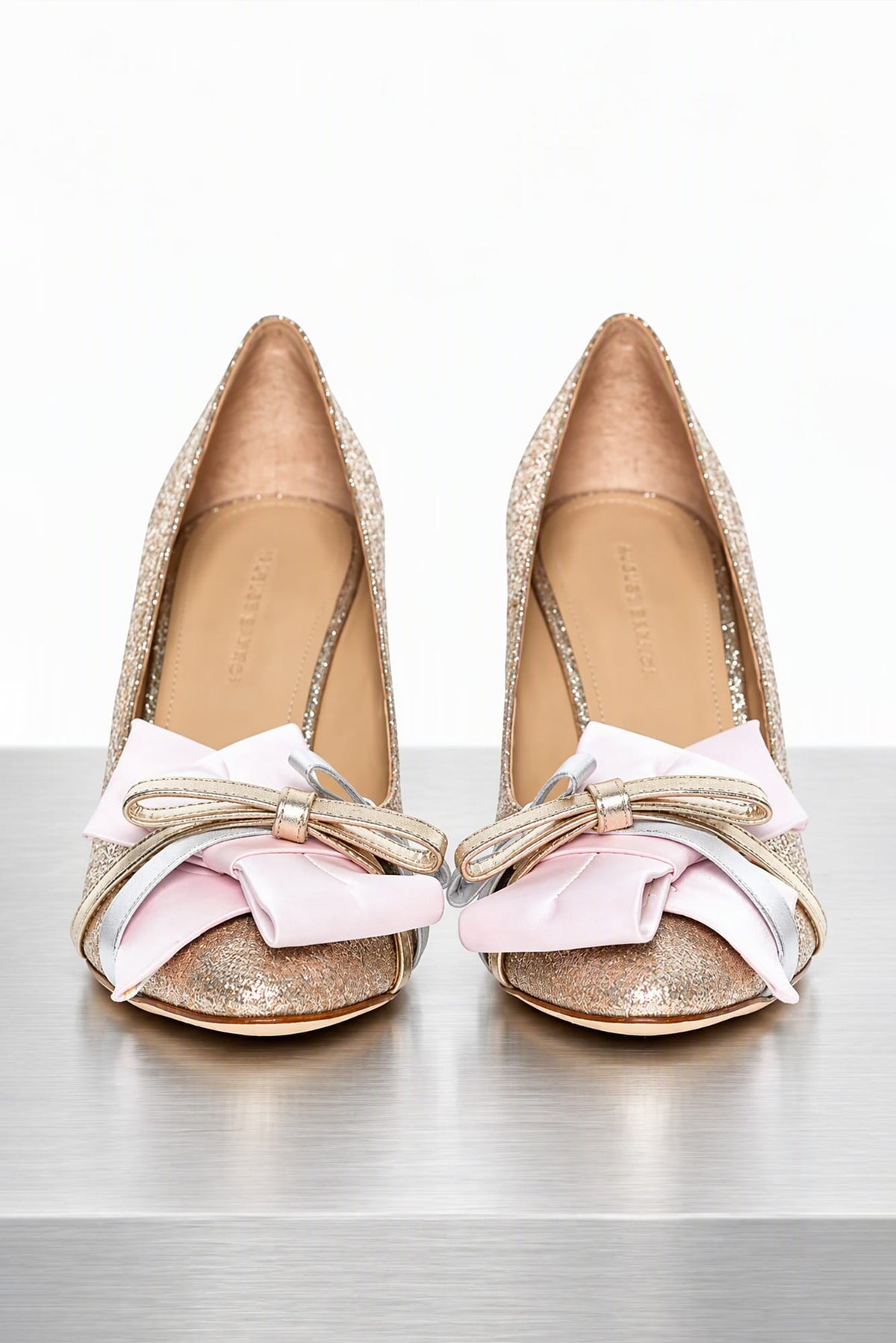 August Barron Triple Bow Pump front