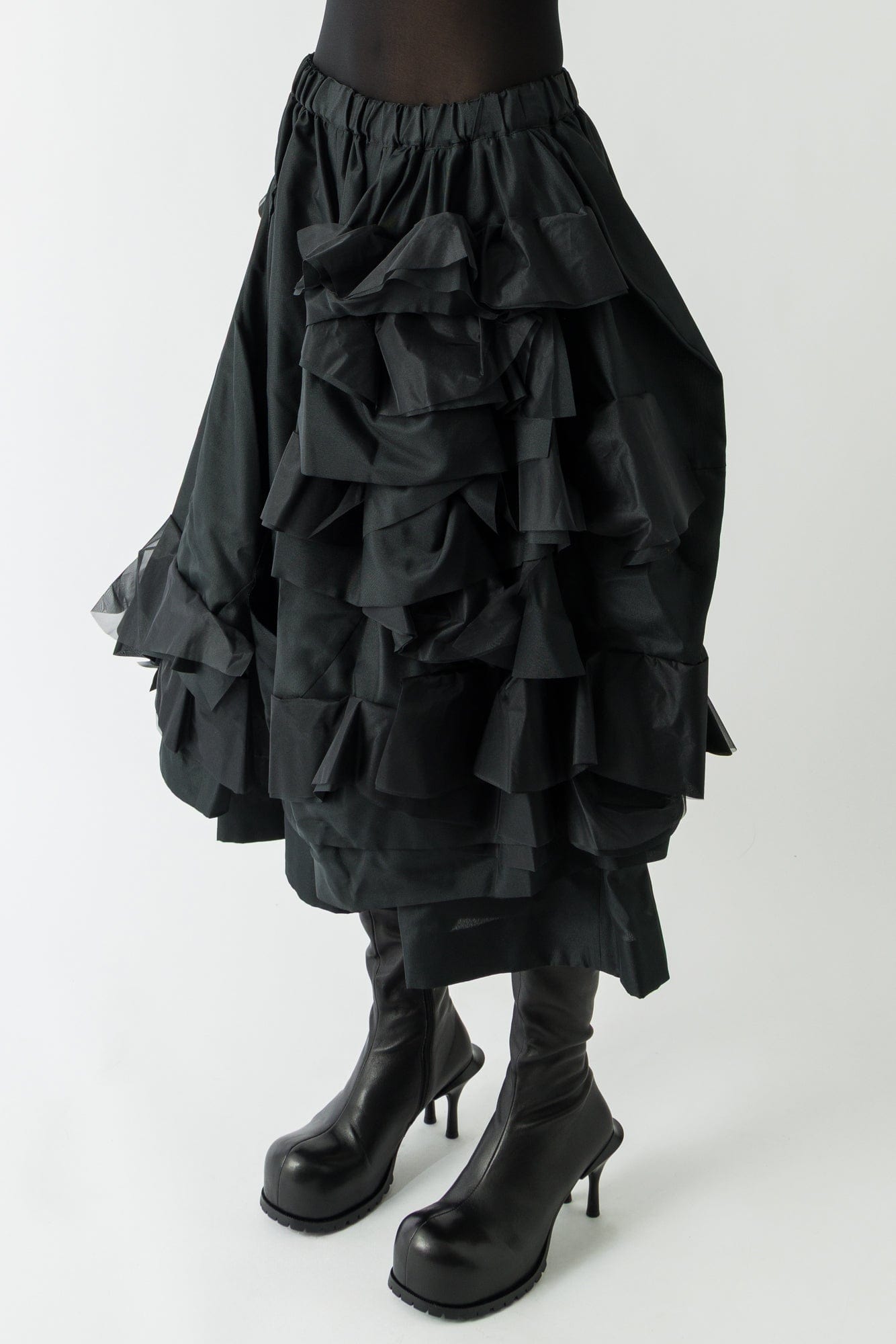 Comme Des Garçons Ruffle Cropped Pants