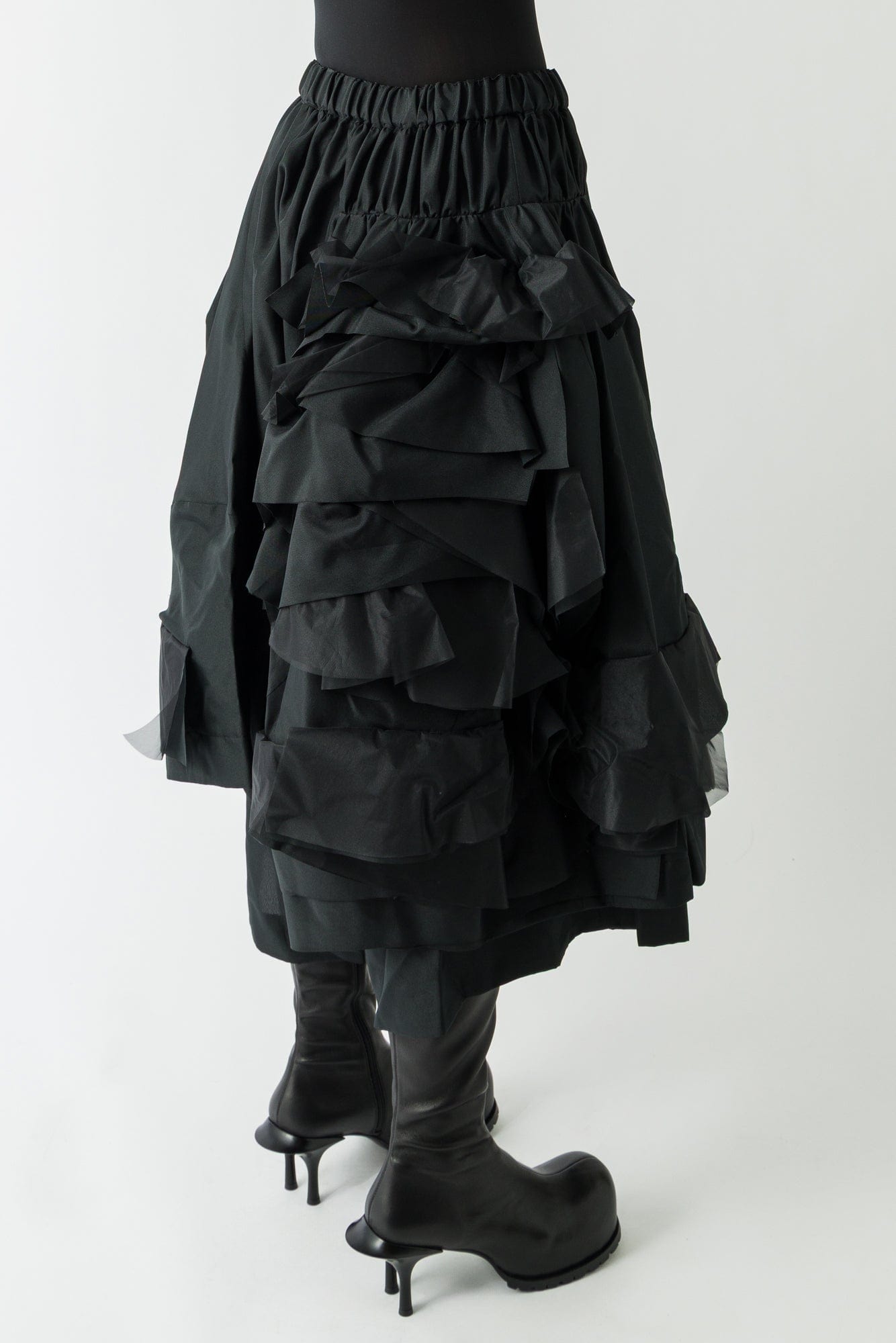 Comme Des Garçons Ruffle Cropped Pants