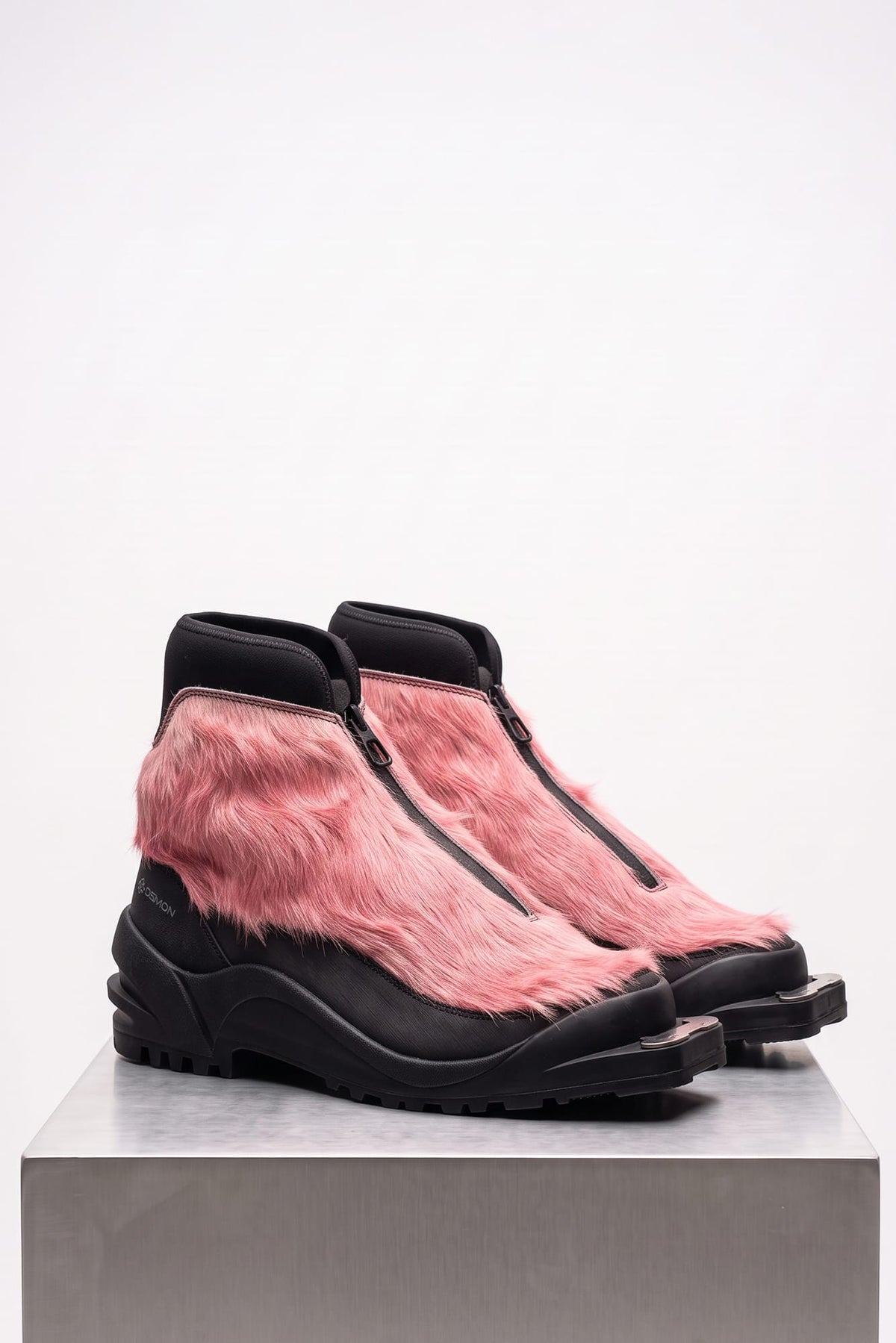 Demon Graelon Fur Pink side