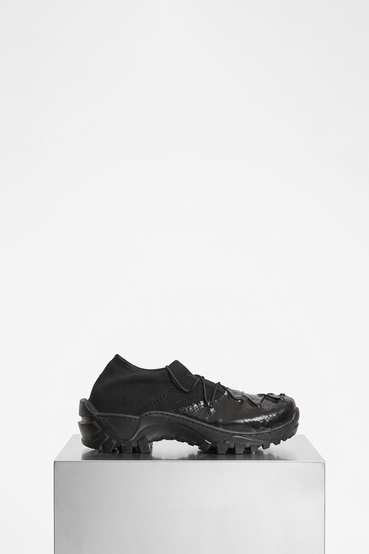 Demon Vipara Black
