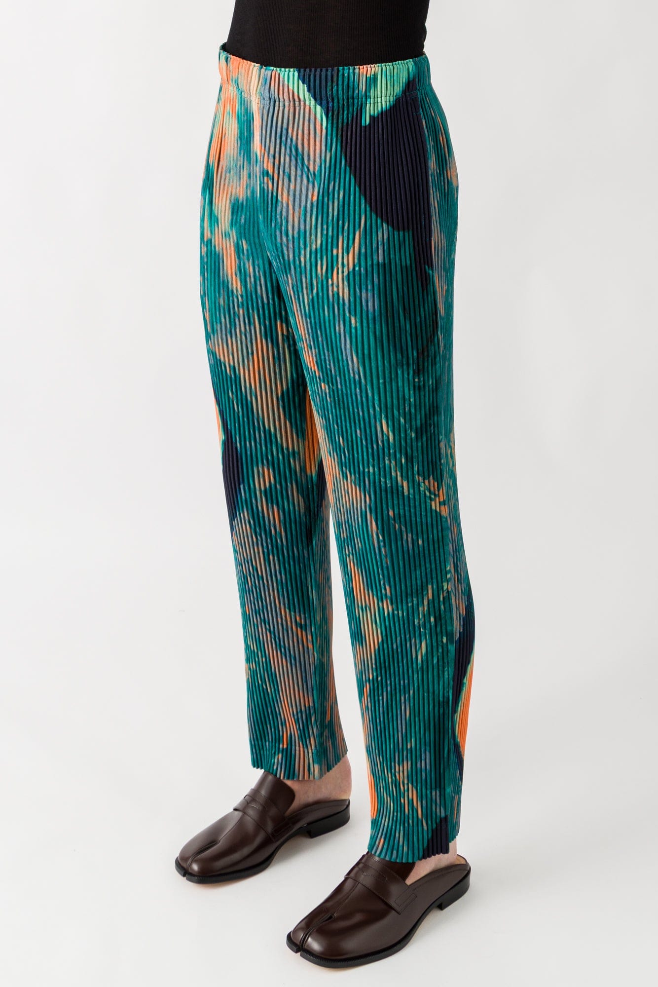 Homme Plissé Issey Miyake Agate Trouser In Green side