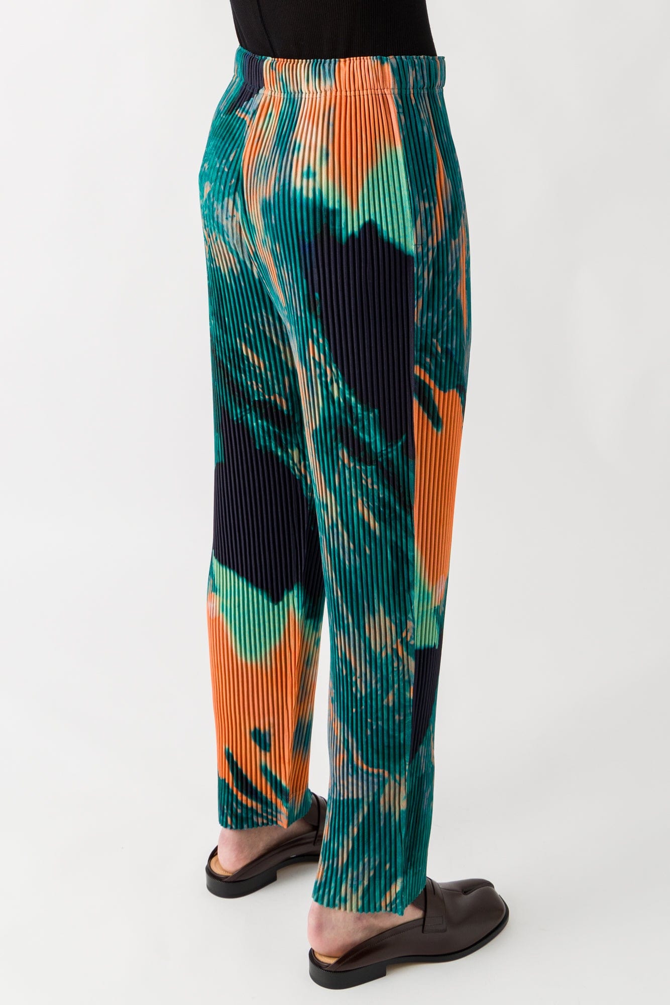 Homme Plissé Issey Miyake Agate Trouser In Green