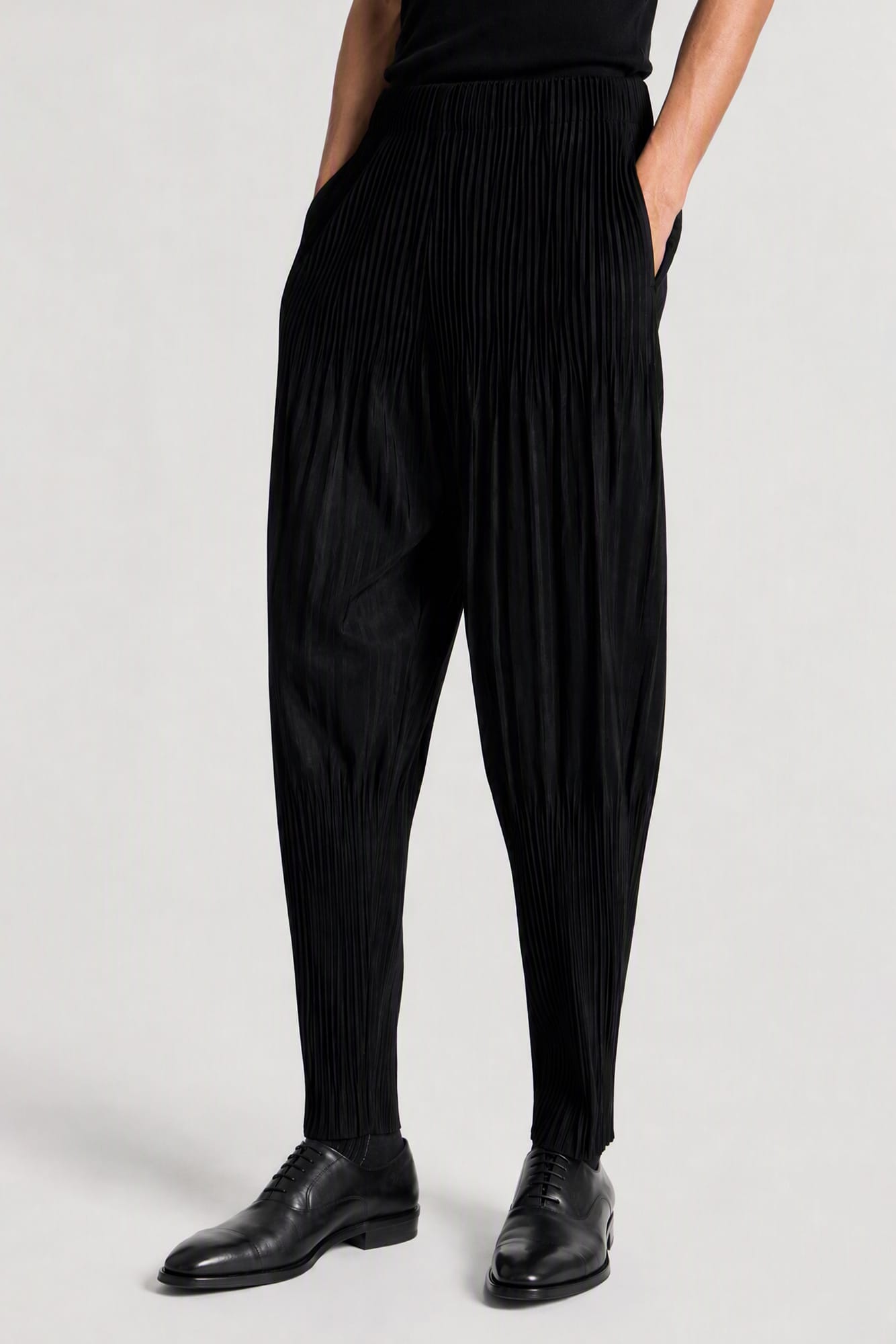 Homme Plissé Issey Miyake Basics Pants side