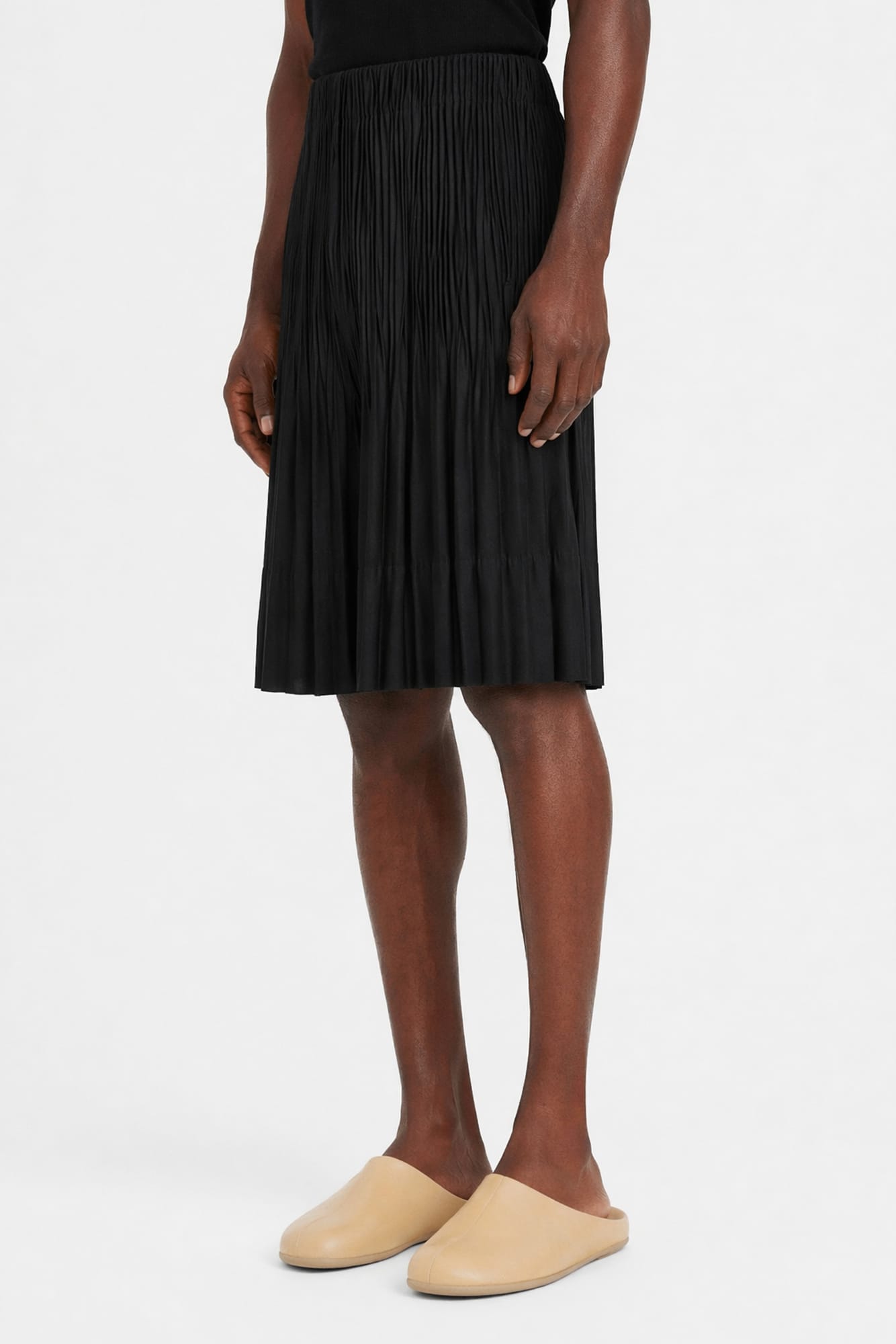 Homme Plissé Issey Miyake June Monthly Colors Shorts side