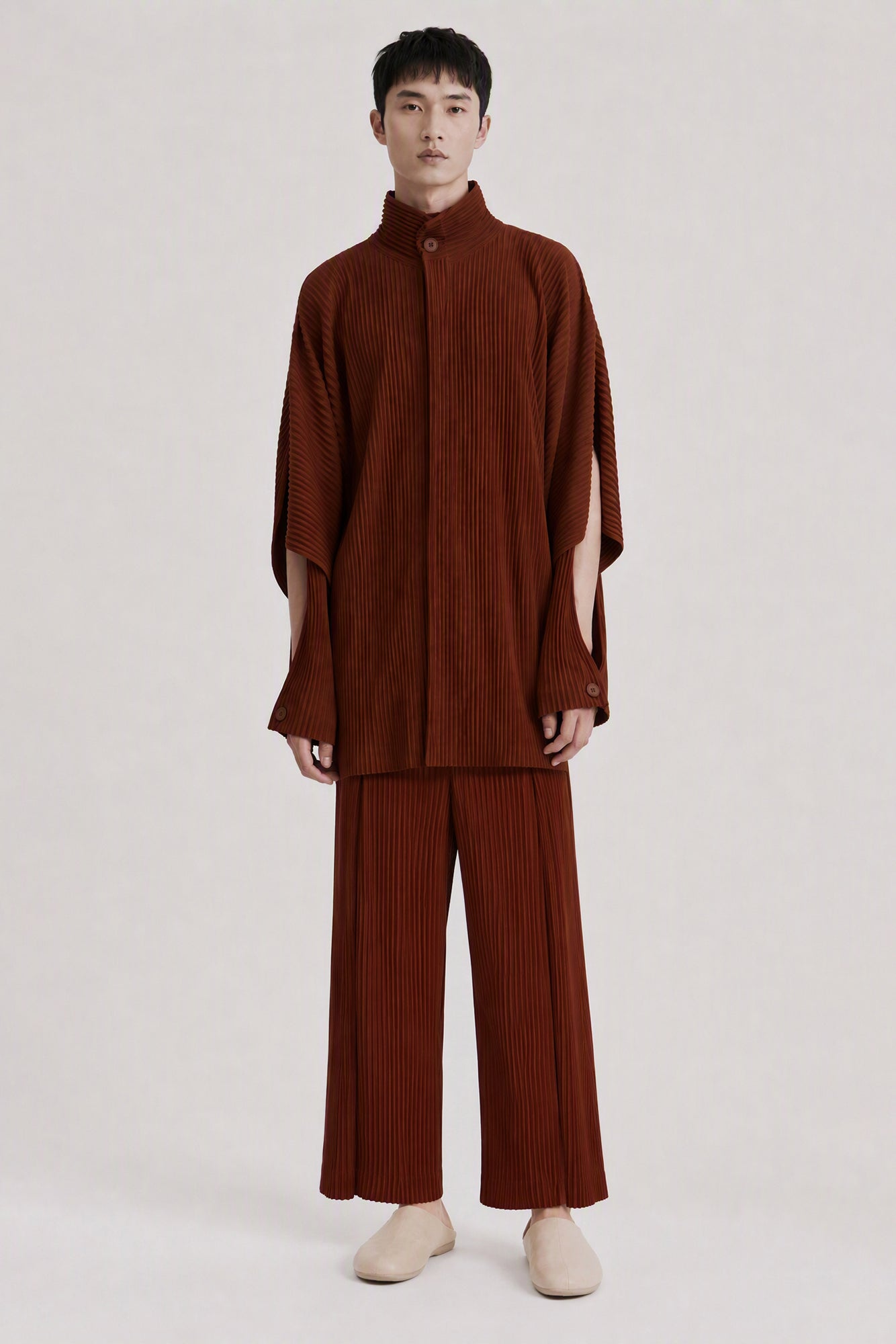 Homme Plissé Issey Miyake Motion Blur Trousers full look