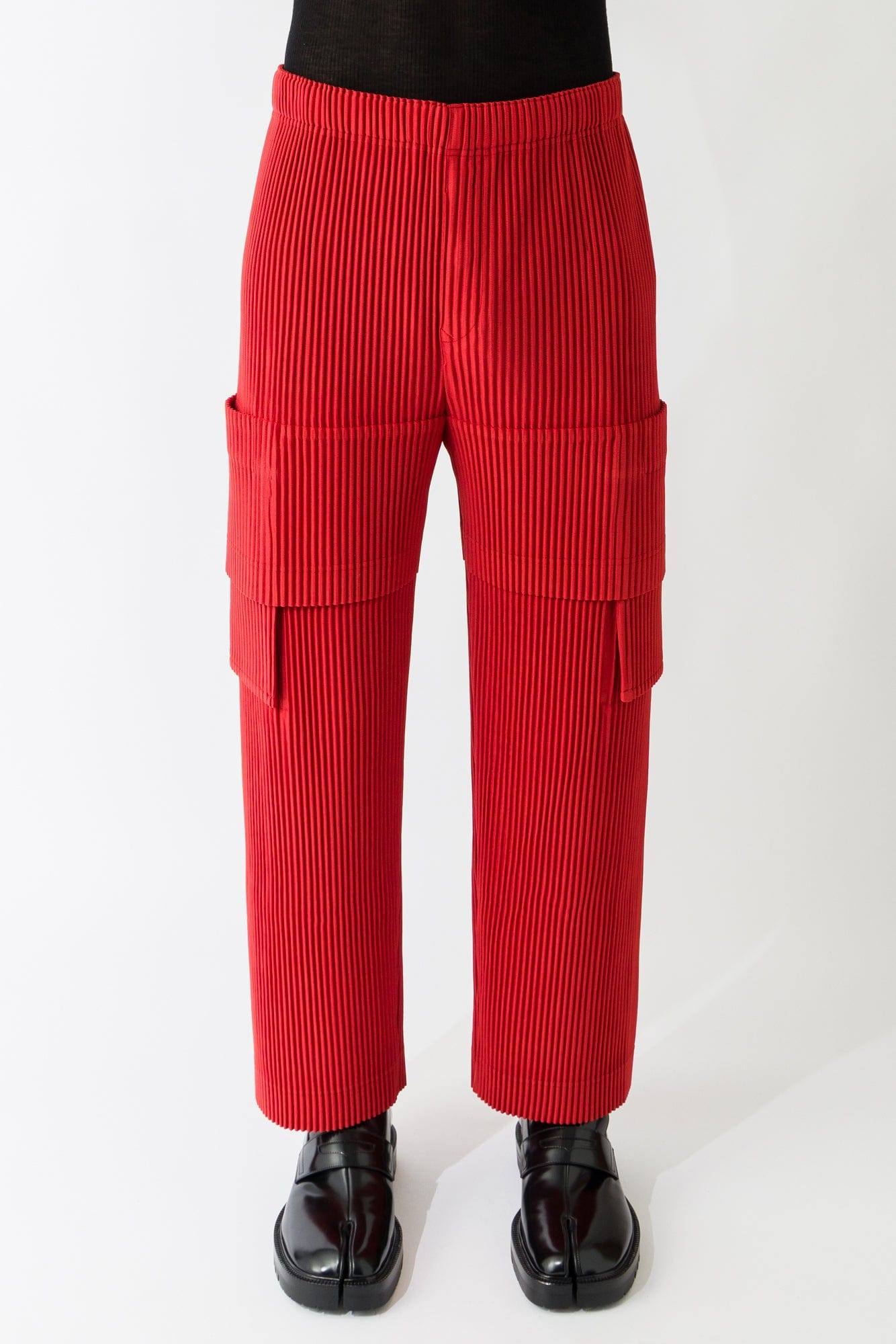 Homme Plissé Issey Miyake Multi-Pocket Cargos In Jasper Red