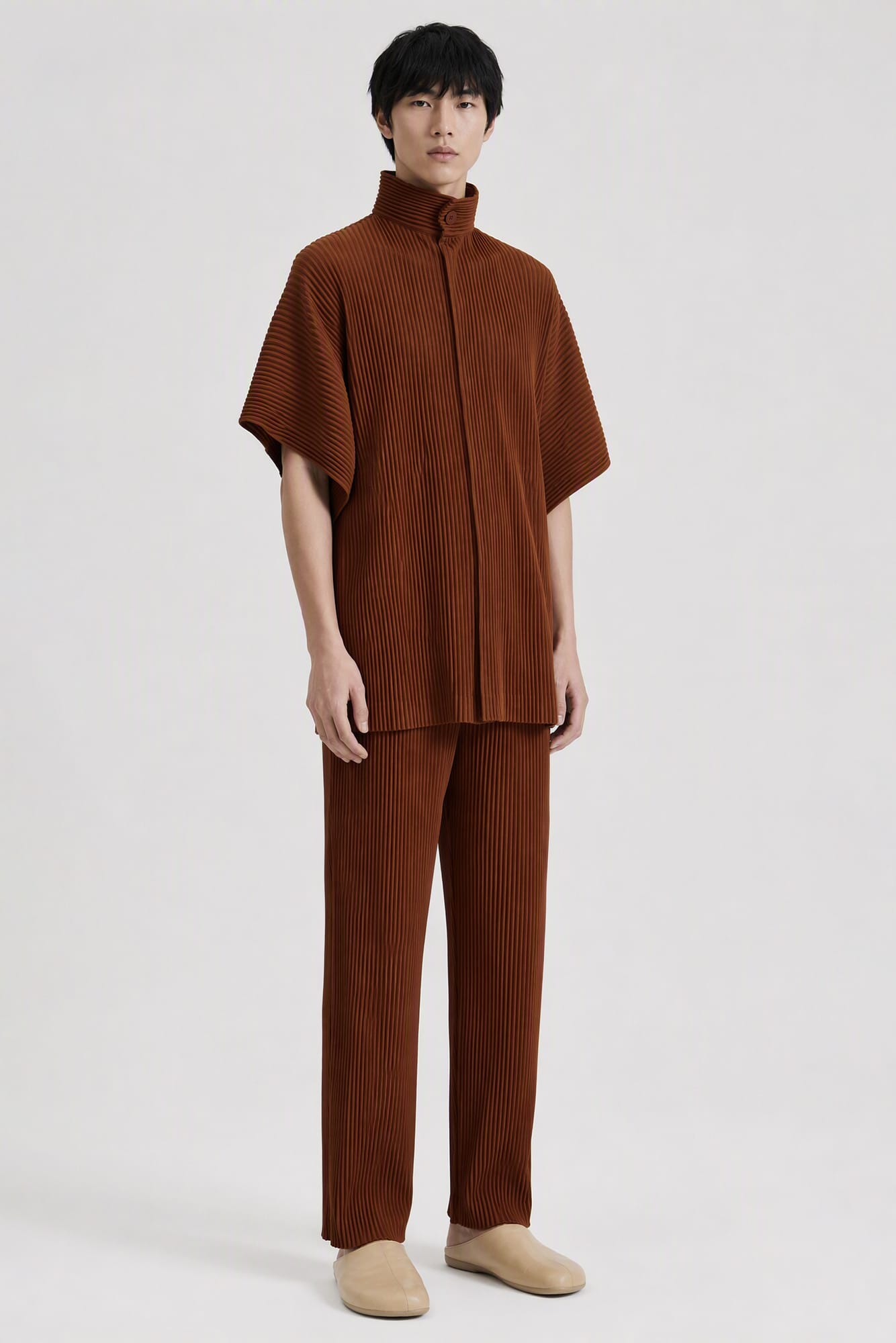 Homme Plissé Issey Miyake Motion Blur Top full look