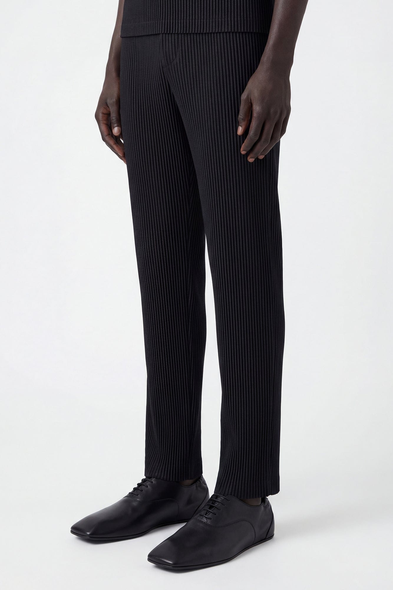 Homme Plissé Issey Miyake Pleats Bottoms  in Black