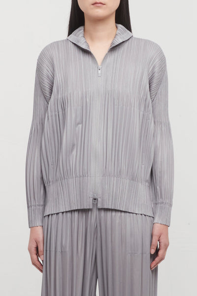 Issey-Miyake_SS24_Gray-Pleated Issey-Miyake_SS24_Gray-Pleated