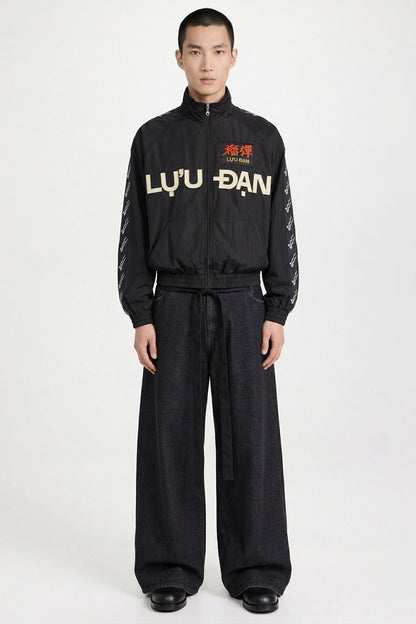 Lu'u Dan Windbreaker in Black full look
