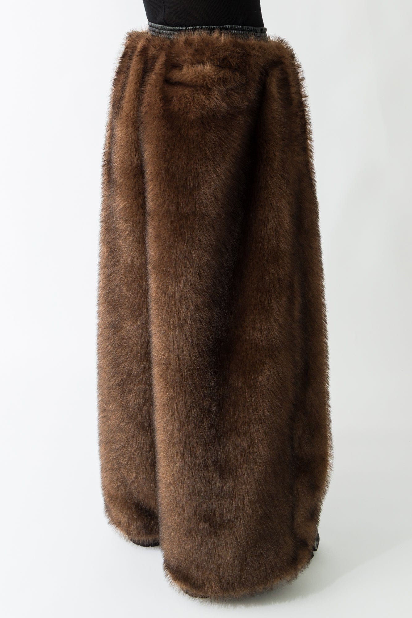 Lu'u Dan Yeti Wide Cut Bontans in Racoon