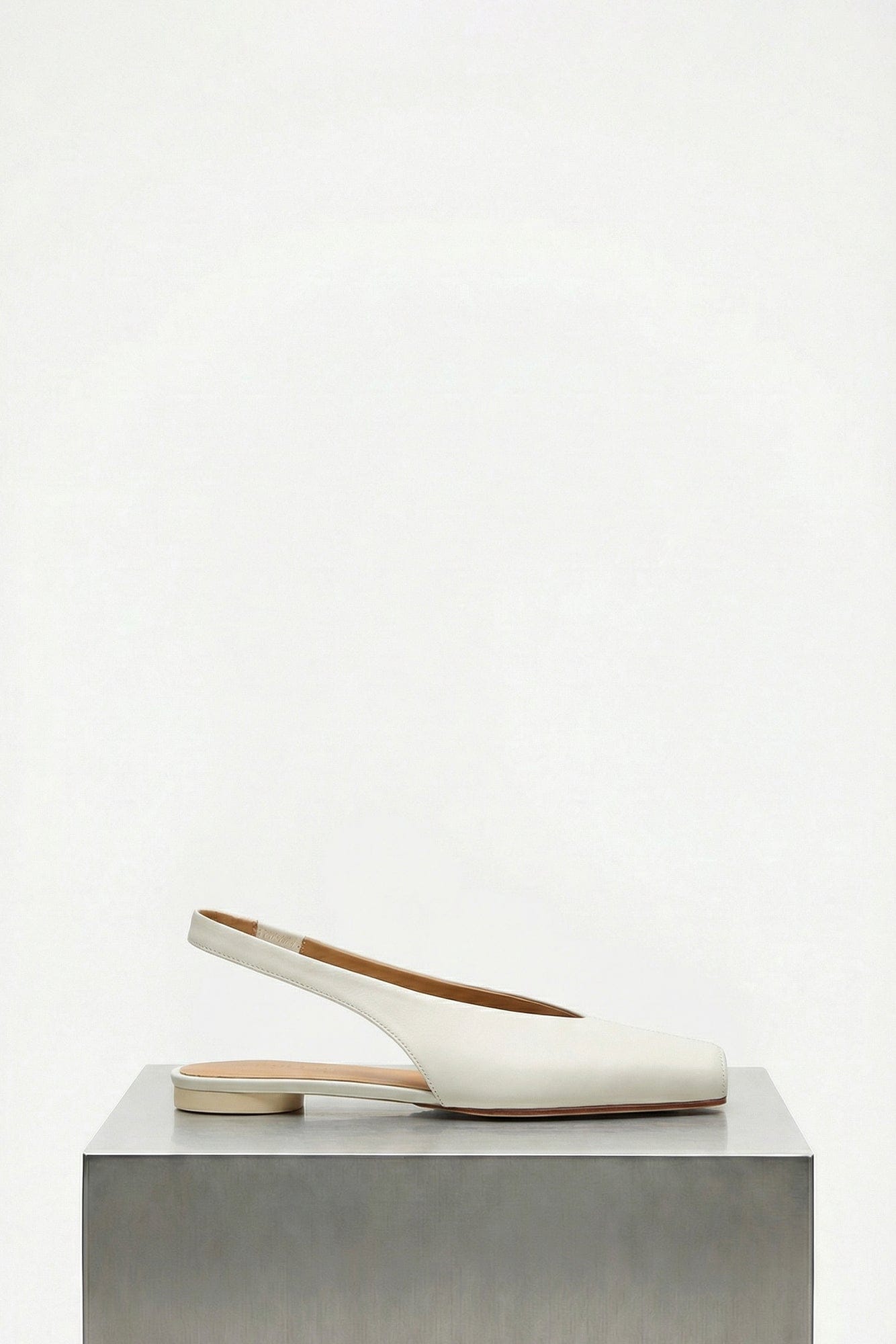 MM6 Slippers in White