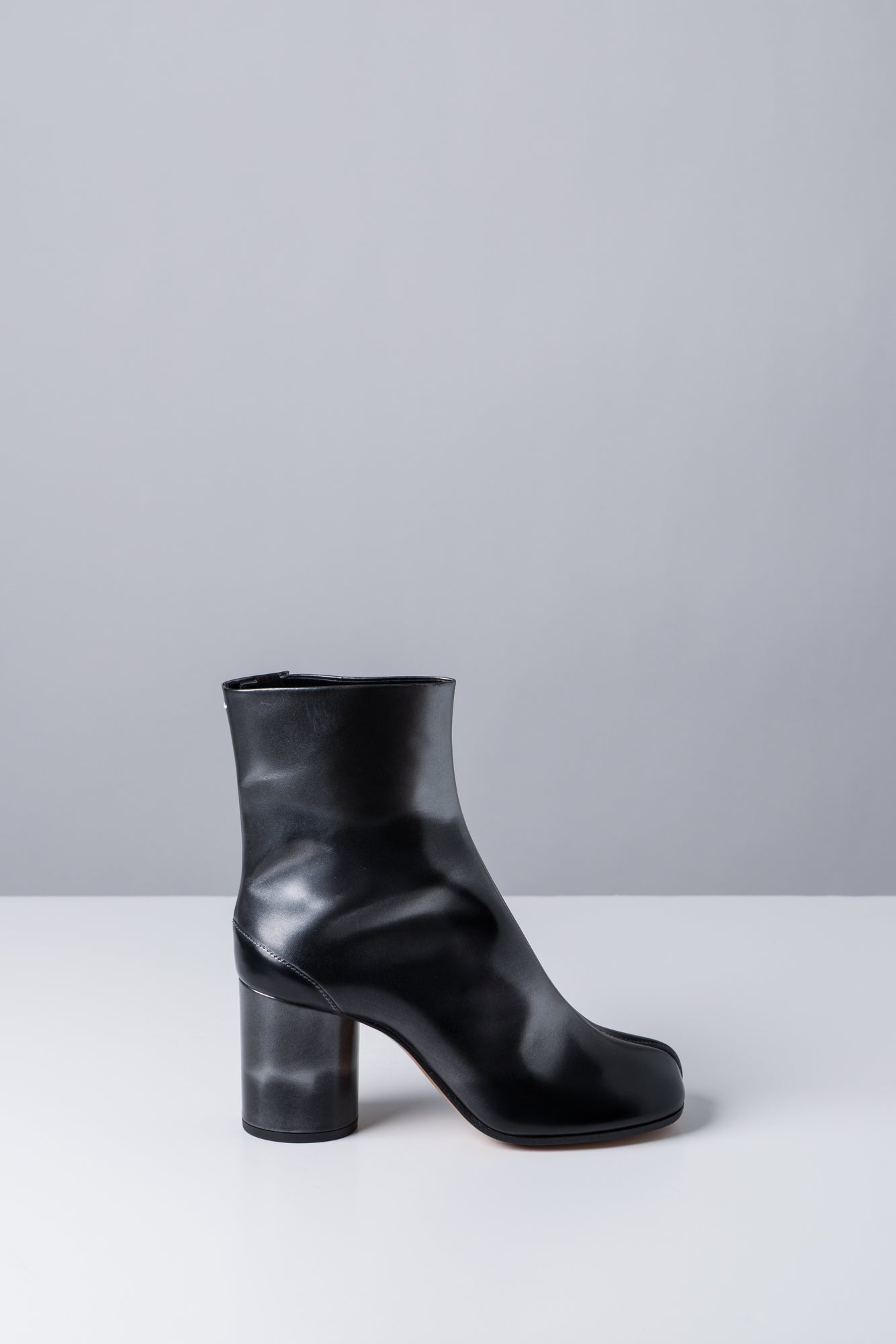 Maison Margiela Metallic Glow Tabi Boots