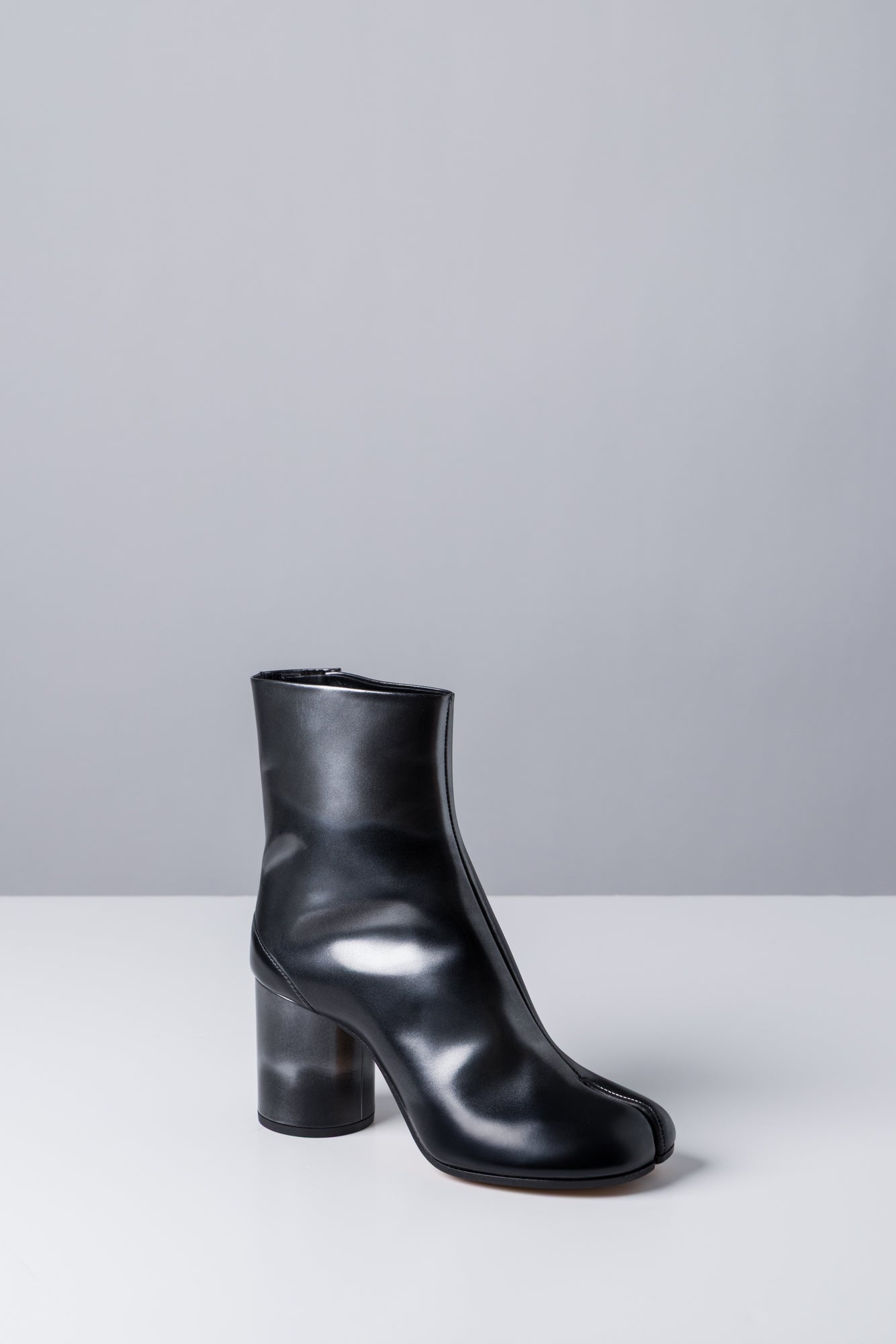 Maison Margiela Metallic Glow Tabi Boots side