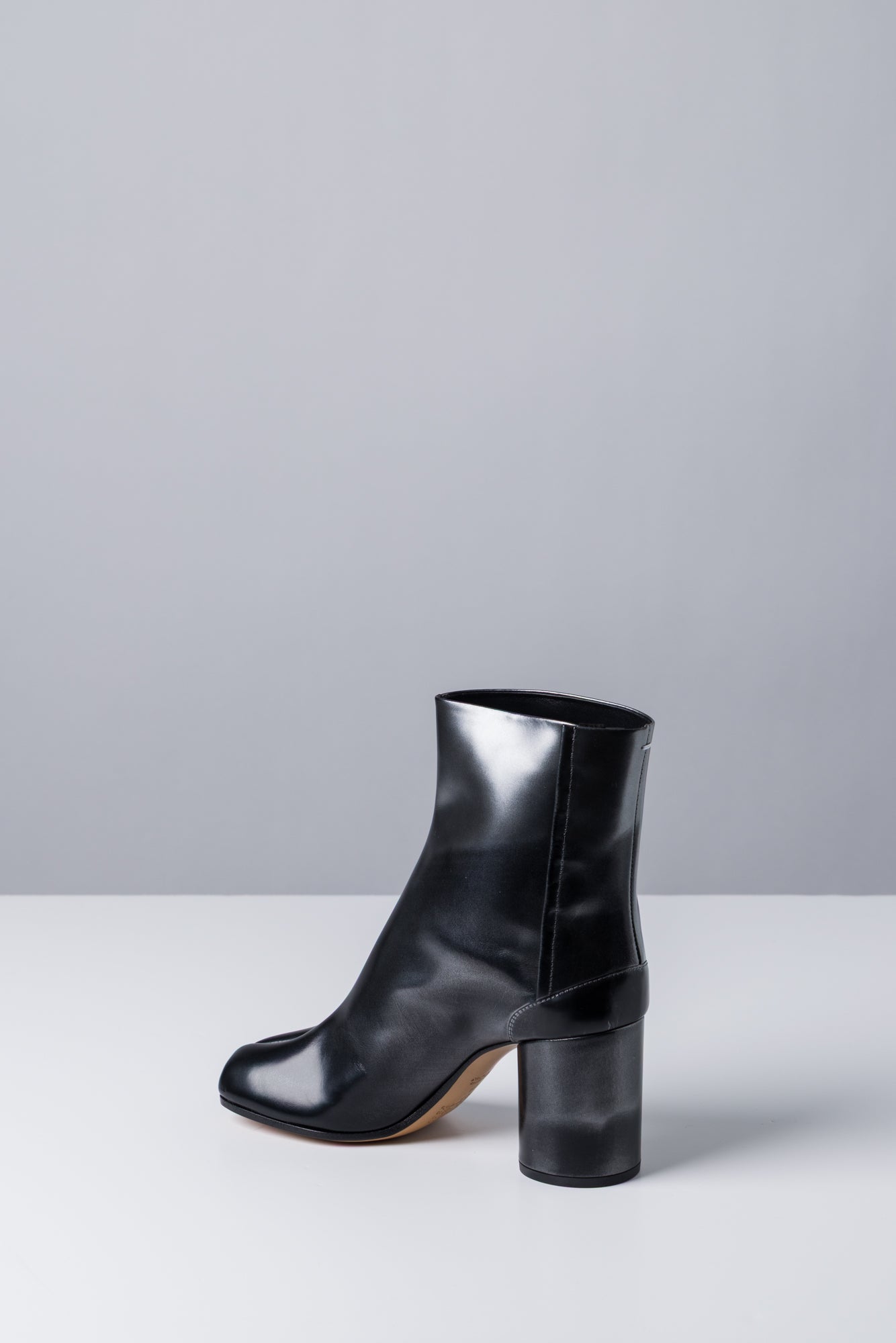 Maison Margiela Metallic Glow Tabi Boots inner side