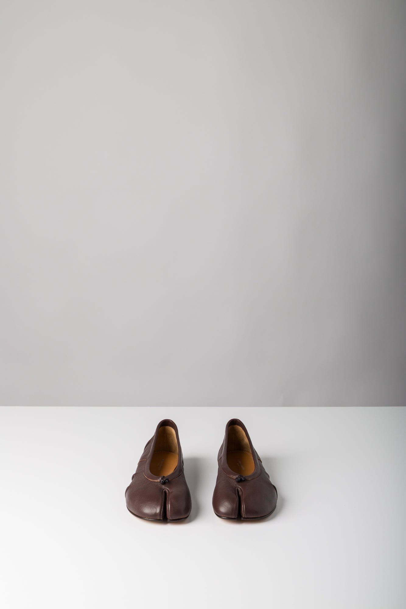 Maison Margiela Tabi Ballerina New in Burgundy