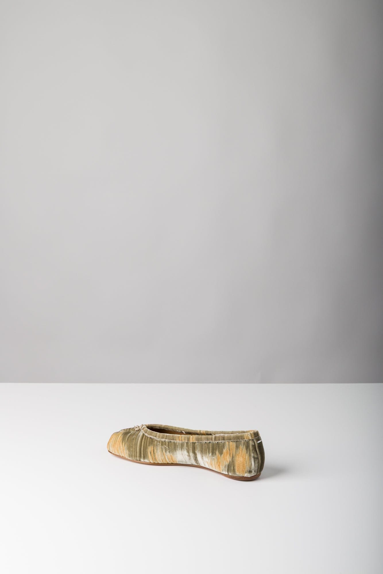 Maison Margiela Tabi Ballerina New in Gold Velvet side