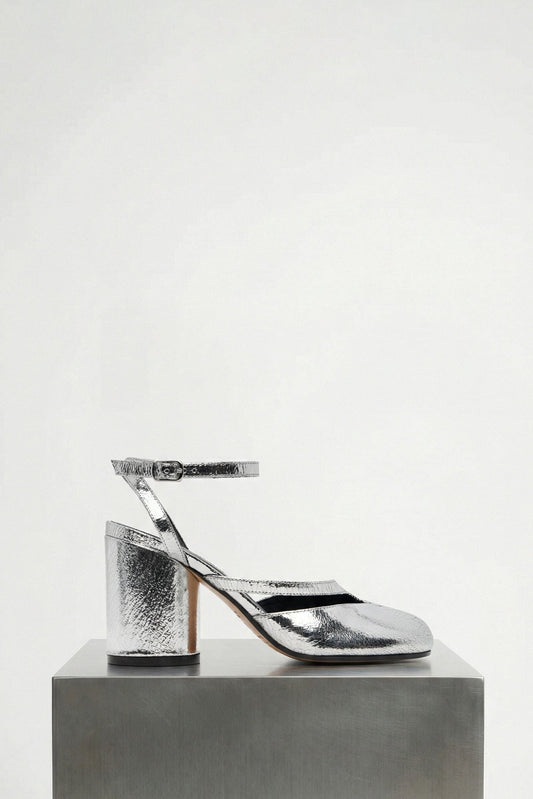 Maison Margiela Tabi Sandal Pump in Silver