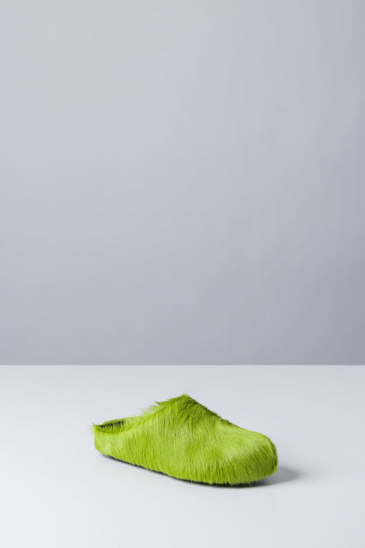 Marni Fussbett Sabot in Bright Green side