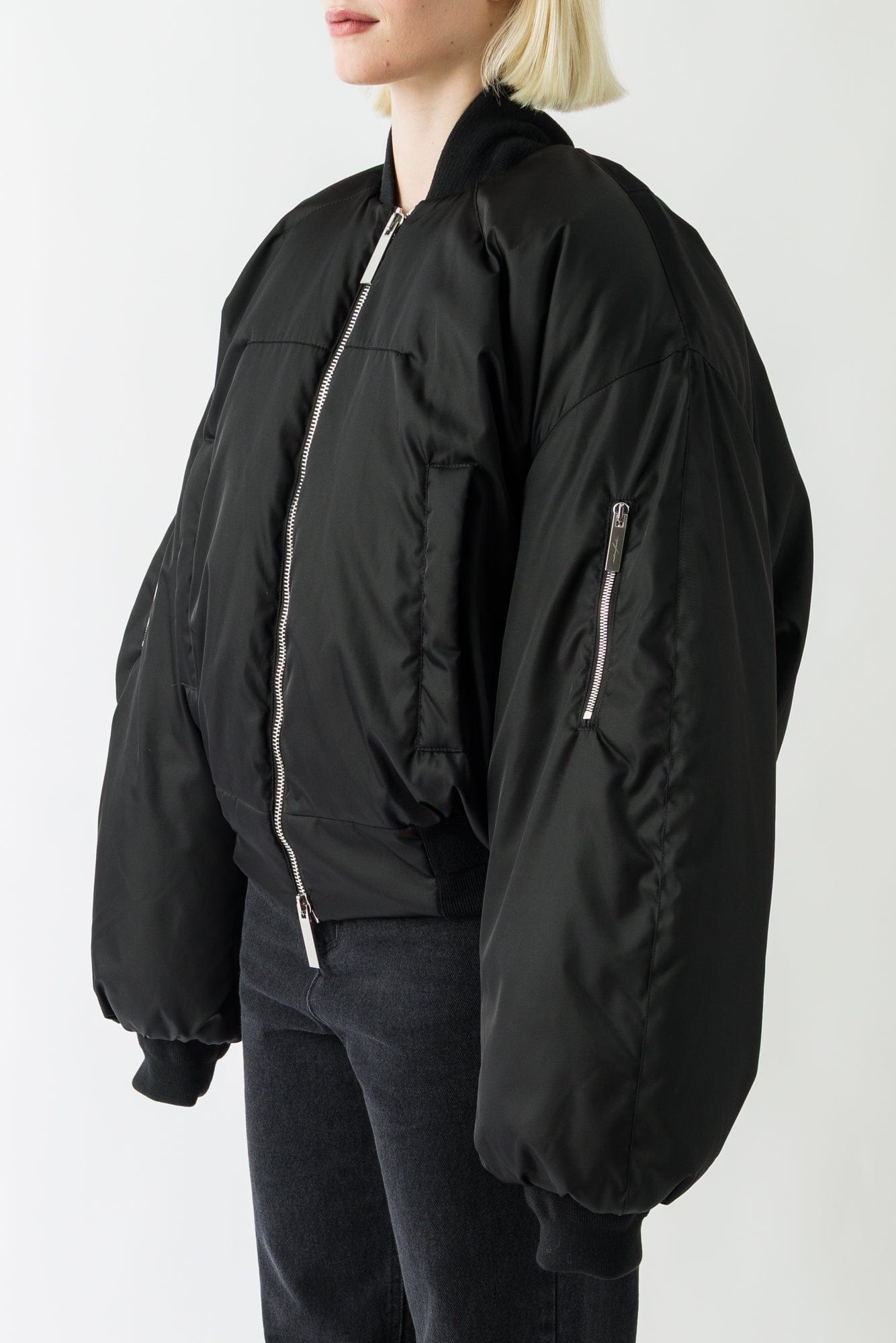 Matières Fécales Bomber in Sclera Black