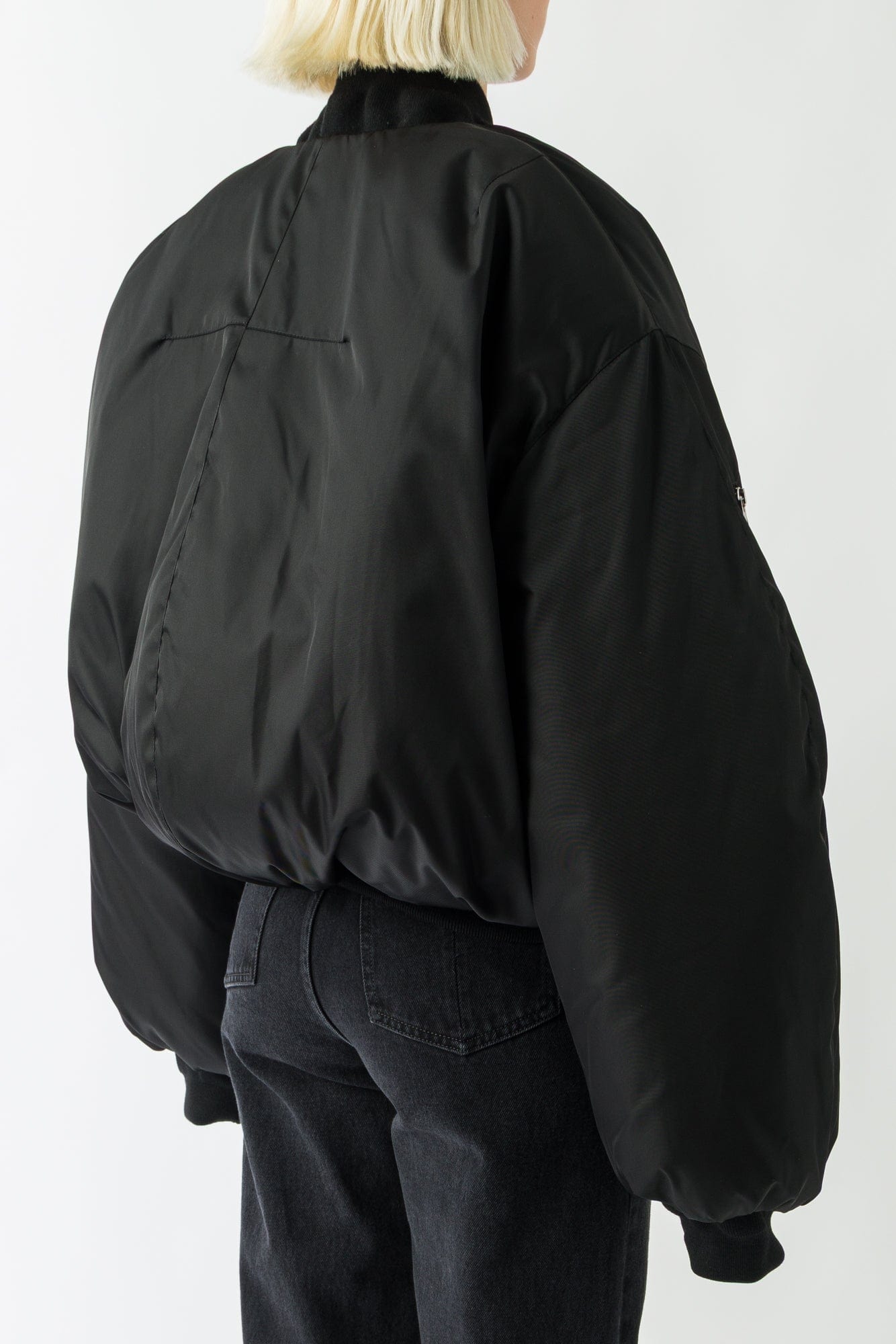 Matières Fécales Bomber in Sclera Black