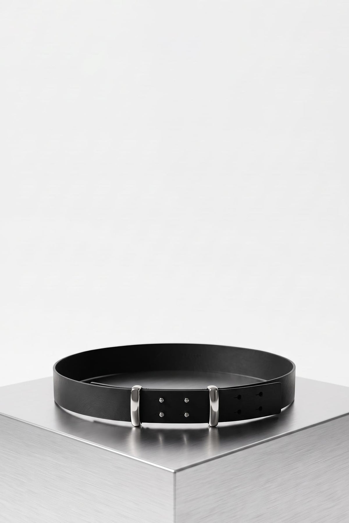Matières Fécales Infinity Belt Leather in Black TS