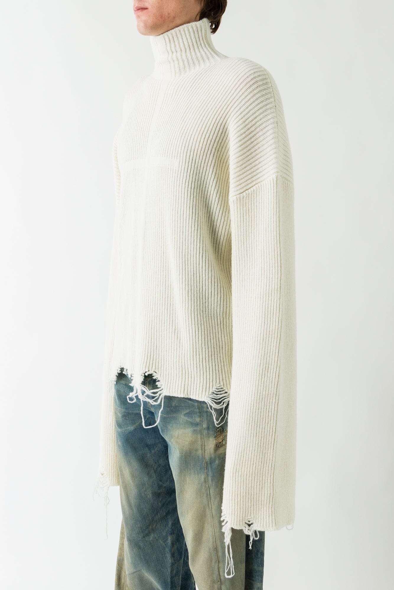 Matières Fécales Chalet Sweater on man side