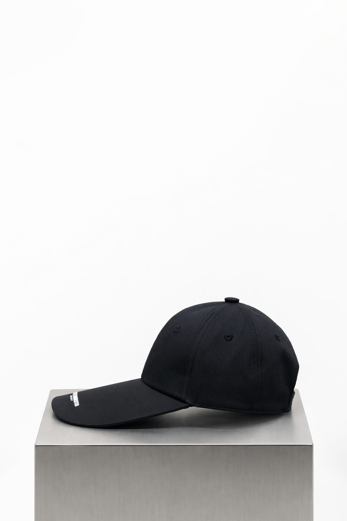 Melitta Baumeister Long Cap SS26