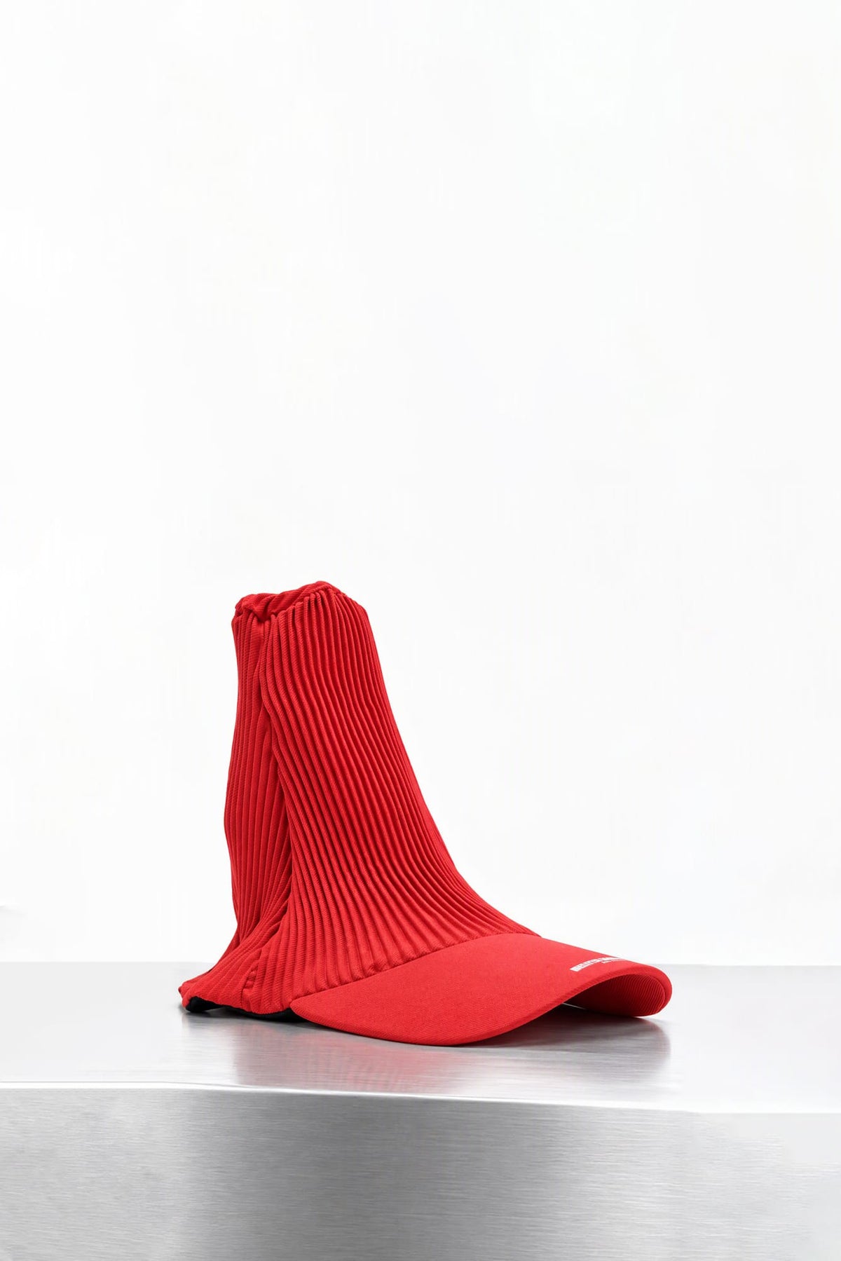Melitta Baumeister Pointy Cap in Red