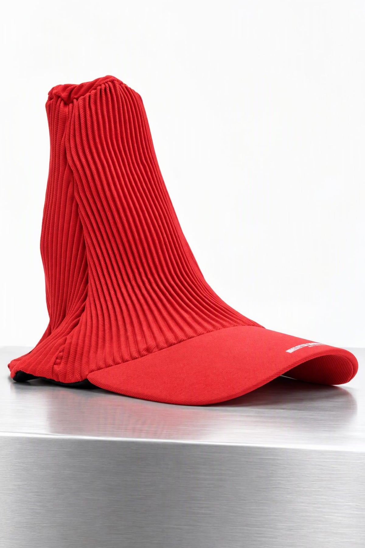 Melitta Baumeister Pointy Cap in Red