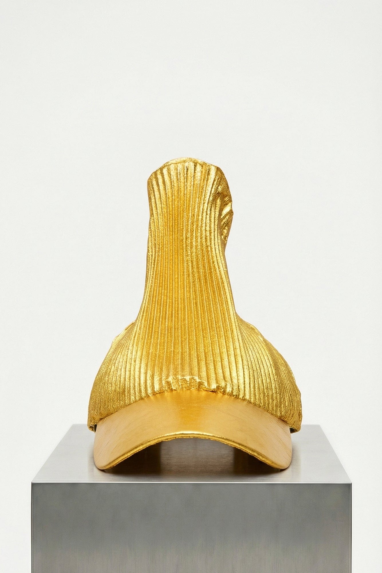 Melitta Baumeister Pointy Cap in Gold