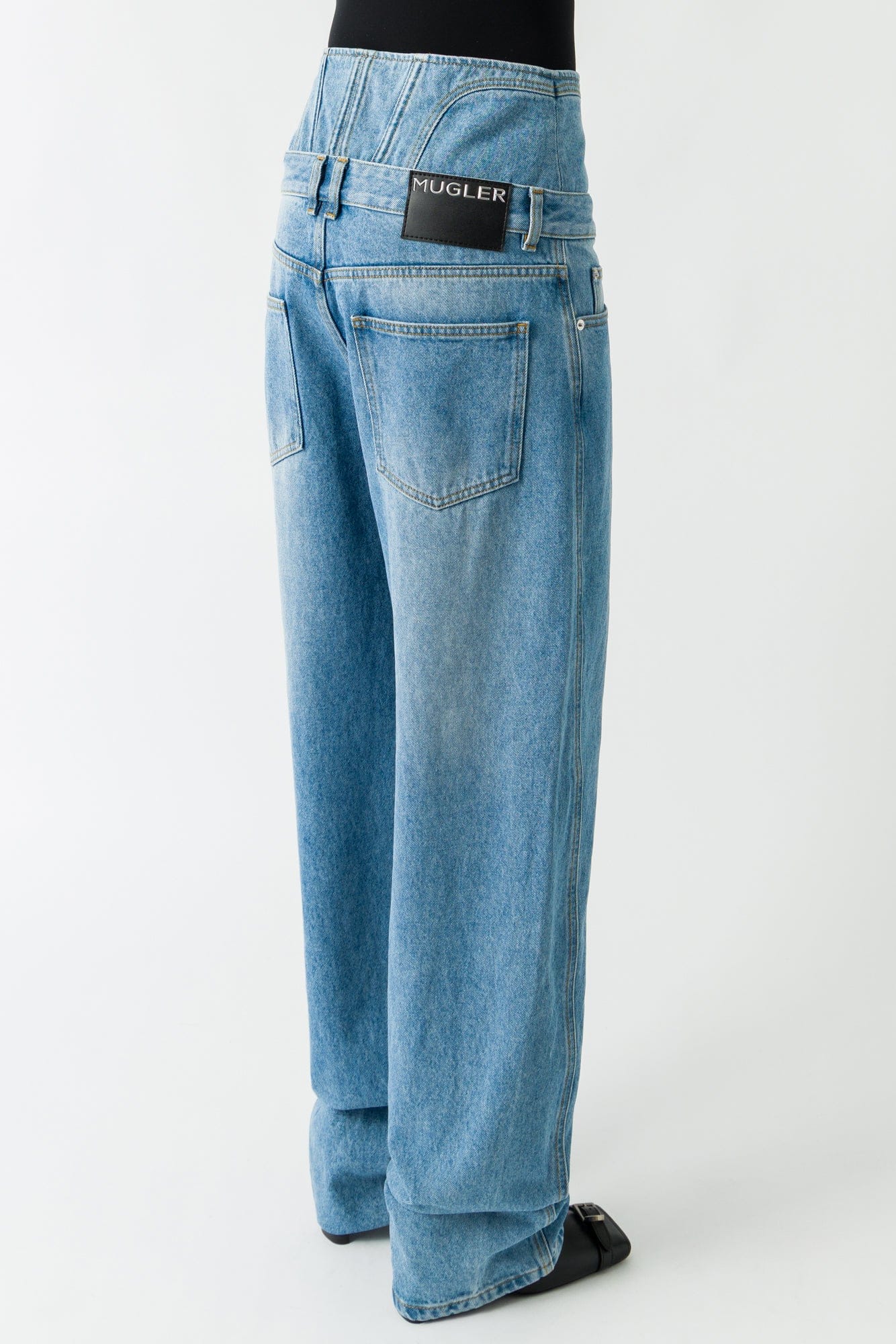 Mugler Barrel Jeans In Medium Blue